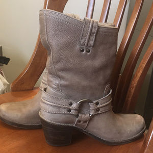 FRYE Carmen Harness Short Booties in Grey 8.5